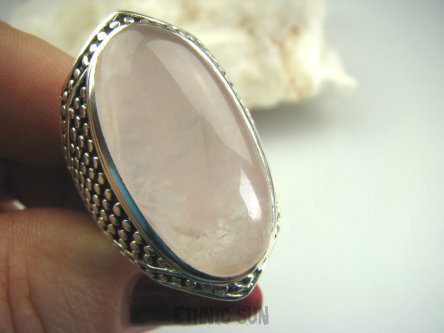 bpe4437 Niezwykły duży 3,3 cm 16 g Pierścień naturalny KWARC RÓŻOWY - kamień mocnego serca r.21/ r.22 Srebro 925 #