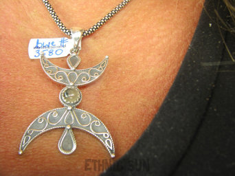 bwe3580 Półksiężyc symbol Kobiecości !!! Niesamowity Długi 5.8 cm Wisior z prehnitem Zawieszka Prehnit SREBRO 925 #