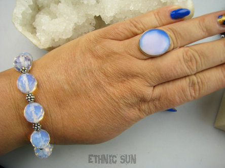 bpe9660 Cudowny zmeinijący kolor Opalit Klasyczny Wzór !!! Wygodny Pierścień Pierścionek Mleczno Biało BŁękitny Opalit r.21 Srebro 925