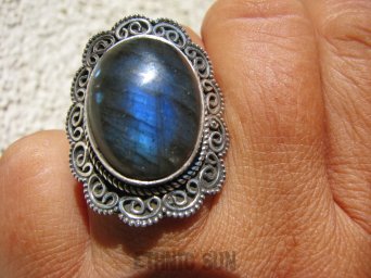 bpe4920 Srebrzysty z niebieskim połyskiem   Pierścień LABRADORYT Spektrolit kamień Zorzy Polarnej w morskich falach r.17 SREBRO 925 #