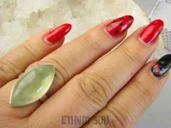 bpe9011 ZIELONA MARKIZA ! Klasyczny Pierścień Pierścionek z naturalnym Prehnitem PREHNIT r.18 Lśniące Srebro 925 Czakra Serca #