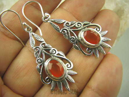 bkee901 Długie 4.8 cm, Lekkie, Ażurowe Drapieżne Kolczyki Czerwony Onyks - kamień chroniący związki i małżeństwa Srebro 925