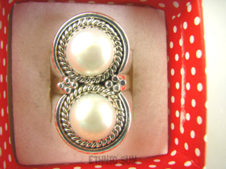 bpee4119 ŚLICZNY śnieżny bałwanek  LŚNIĄCY Pierścień Pierścionek hodowlane prawdziwe śnieżnobiałe PERŁY PERŁA r.17 Srebro 925 #