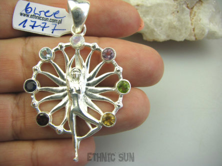 bwee1777 AMULET UZDRAWIAJĄCY CZAKRY Joga - pozycja drzewa przepiękny Wisior 5.5 cm / 3.5 cm , 7 czakr Ametyst, Oliwin, Cytryn, Granat, Indygolit, Blue Topaz, Kamień księżycowy, SREBRO 925 #