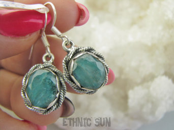 bkee1120 Lekkie Delikatne Kolczyki ze szmaragdami indyjskimi SZMARAGD Szmaragdy Srebro 925