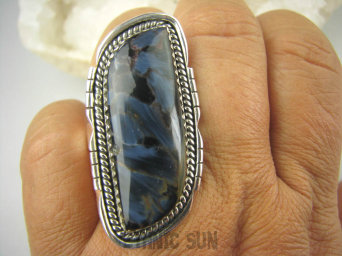 bpe6269 CUDNY mieniący się Długi 4,5 cm Pierścień Iskrzący KAMIEŃ BURZY Czarny Niebieski Pietersyt z Namibii - RZADKOŚĆ r.17/ r.18 Srebro 925 #