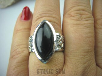 bpe6030 CUDOWNA MARKIZA Pierścień czarny ONYKS - kamień zadaniowy , wspomaga serce , egzemy pamięć r.22/r.23 pięknie zdobiona obrączka Srebro 925 #