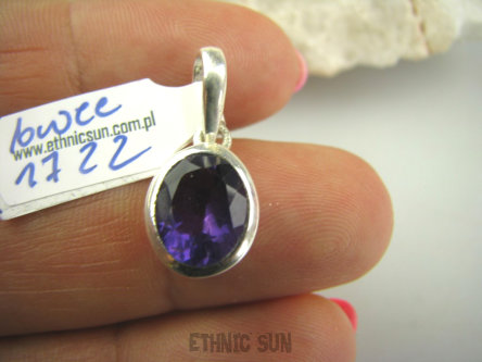 bwee1722 Delikatny Klejnot Wisior AFRYKAŃSKI AMETYST (intensywnie fioletowy) Ametyst - kamień mądrości SREBRO 925