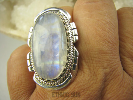 bpe7832 ŚLICZNY I DUŻY Niebiesko-Chabrowy z Tęczą Egzotyczny Pierścień Kamień Księżycowy r.17 orientalne Srebro 925 #