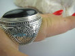 bpe5395 CZARODZIEJSKI OKAZ 21 gramów !!! DUŻY PIERŚCIEŃ ONYKS - SERCE, EGZEMY,PAMIĘĆ r.21/ r.22 pięknie zdobione Srebro 925 # - 7