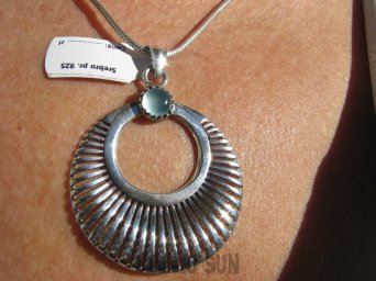 bwe2401 Egzotyczny Ażurowy Wisior Koło Chalcedon (czakra gardła) Tarczyca Srebro 925