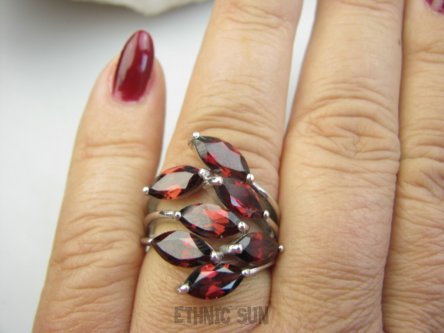 bpee4540 Ażurowy Finezyjny Pierścień Pierścionek z granatami Granaty - kamienie namiętności r.16/ r.17 SREBRO Rodowane 925 #