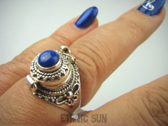 bpe5919 Pięknie Zdobiony Delikatny Sekretnik Otwierany Pierścień na zdjęcia lub marzenia granatowy Lapis Lazuli  r.18/r.19 Srebro 925 #