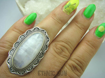 bpe6044 Piękny Długi OKAZ Egzotyczny Pierścień Biały, Niebieski Kamień Księżycowy r.19 Srebro 925 #