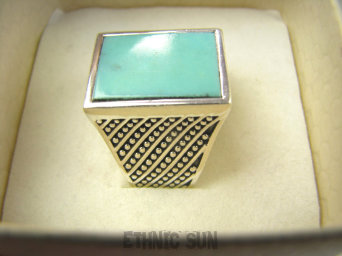 bpe8961 Wspaniały Sygnet Damski lub Męski Pierścień Turkus ARIZONA, TURKUS - opiekun ciała i duszy r.22/ r.23 Srebro 925 #