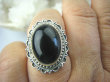bpe5905 Śliczny Pierścień czarny ONYKS regeneruje SERCE, EGZEMY, PAMIĘĆ r.18/ r.19 Srebro 925 # - 3