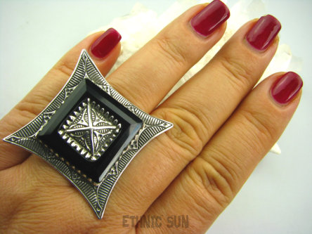 bpe2008 Wooow MAROKAŃSKI Zabójczo Piękny GIGANT 21 GRAMÓW  3,6cm / 3,6cm PIERŚCIEŃ Onyks regeneruje SERCE, EGZEMY,PAMIĘĆ  DUŻY ROZMIAR r.23/ r.24 Srebro 925 BOSKIE WZORNICTWO #