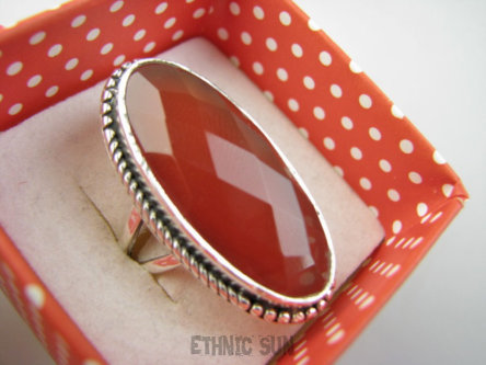 bpee4451 Elegancki piękny Długi Pierścień Pierścionek szlifowany CZERWONY ONYKS regeneruje SERCE, EGZEMY, PAMIĘĆ r.21 Srebro 925 #