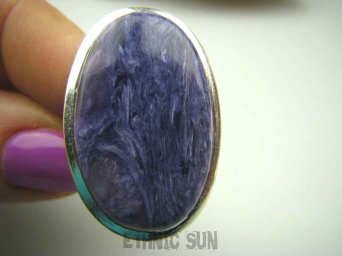 bpe3677 Rzadki fioletowy CZAROIT - kamień jasnowidzów DŁUGI OKAZ 3,4 cm Klasyczny PIERŚCIEŃ r.17/r.18 Srebro 925 #