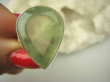 bpe8048 ZIELONA KROPLA ! Klasyczny Pierścień z naturalnym Prehnitem PREHNIT r.20/ r.21 Lśniące Srebro 925 Czakra Serca # - 6