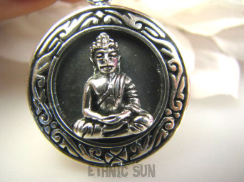 bwe957 Medytujący Budda - Amulet Orient Wisior Cały ze srebra Dhyana mudrā -  KONCENTRACJA UMYSŁU STAN SKUPIENIA   SREBRO 925