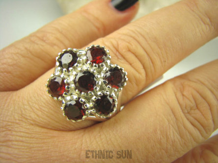 bpee3613 Olśniewająco Piękny Pierścień Bordowe Granaty - kamienie namiętności r.15/ r.16 SREBRO 925 #