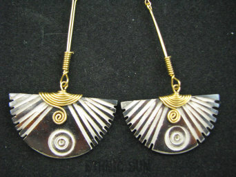 bke1288 Dzika Afryka - FANTASTYCZNE ! Duże długie 10 cm Lekkie Wachlarze Przepiękne Egzotyczne Kolczyki Muszla Mosiądz Brass