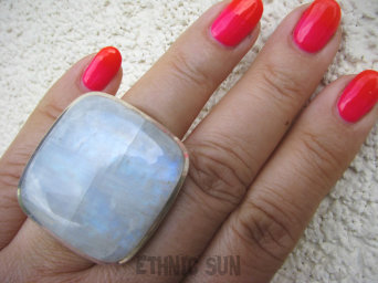 bpe4665 Uwaga Cudowny WIELKI 25 gramów !!! Błyszczący Klasyczny Pierścień Kamień Księżycowy r.16/ r.17 Lśniące Srebro 925 #