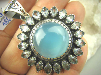 bwee1863 LUKSUSOWY KLEJNOT -  AŻ 25 gramów !!! Duży Wisior SŁOŃCE Chalcedon (tarczyca) rzadki  BLUE TOPAZ (kamień młodości ) Srebro 925 # obniżona cena 