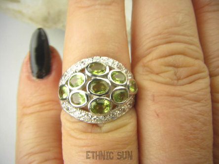 bpee4037 Delikatny Lśniący Pierścień Pierścionek naturalny Oliwin Perydot, oraz Cyrkonie r.15 SREBRO RODOWANE 925