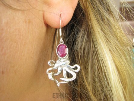 bkee1109 Figlarne i przepiękne Ośmiorniczki cudowne kolczyki Ośmiornica - symbolizuje kreatywność, Rubin Indyjski Rubiny SREBRO 925