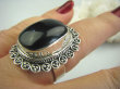 bpe4388 PIĘKNY OKAZ !!!  Duży i śliczny Pierścień z onyksem ONYKS regeneruje SERCE, EGZEMY, PAMIĘĆ r.19/ r.20 Srebro 925 # - 2