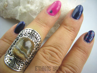 bpe5186 EGZOTYCZNY KLEJNOT - Piękny Duży Pierścień Agat Pasmowy - Amulet chroniący zdrowie i życie r.14 SZEROKA OBRĄCZKA Srebro 925 #